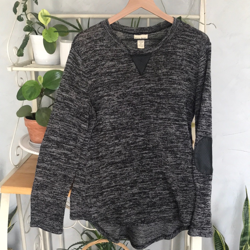 🌸 Tru Self Long Sleeven Top ,  Size L
